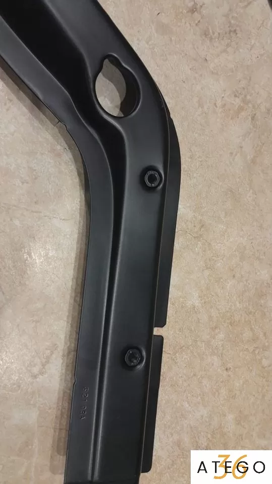 9736101232 наружная часть колесной арки Мерседес-Бенц Атего