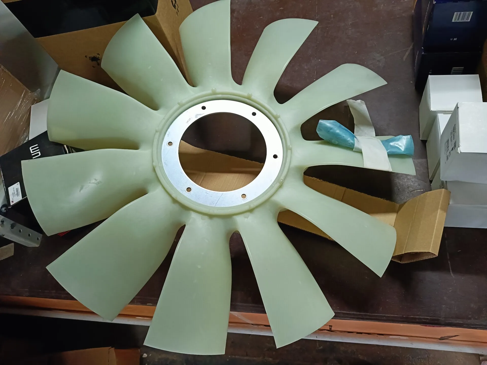 вентилятор охлаждения двигателя VOLVO FH13