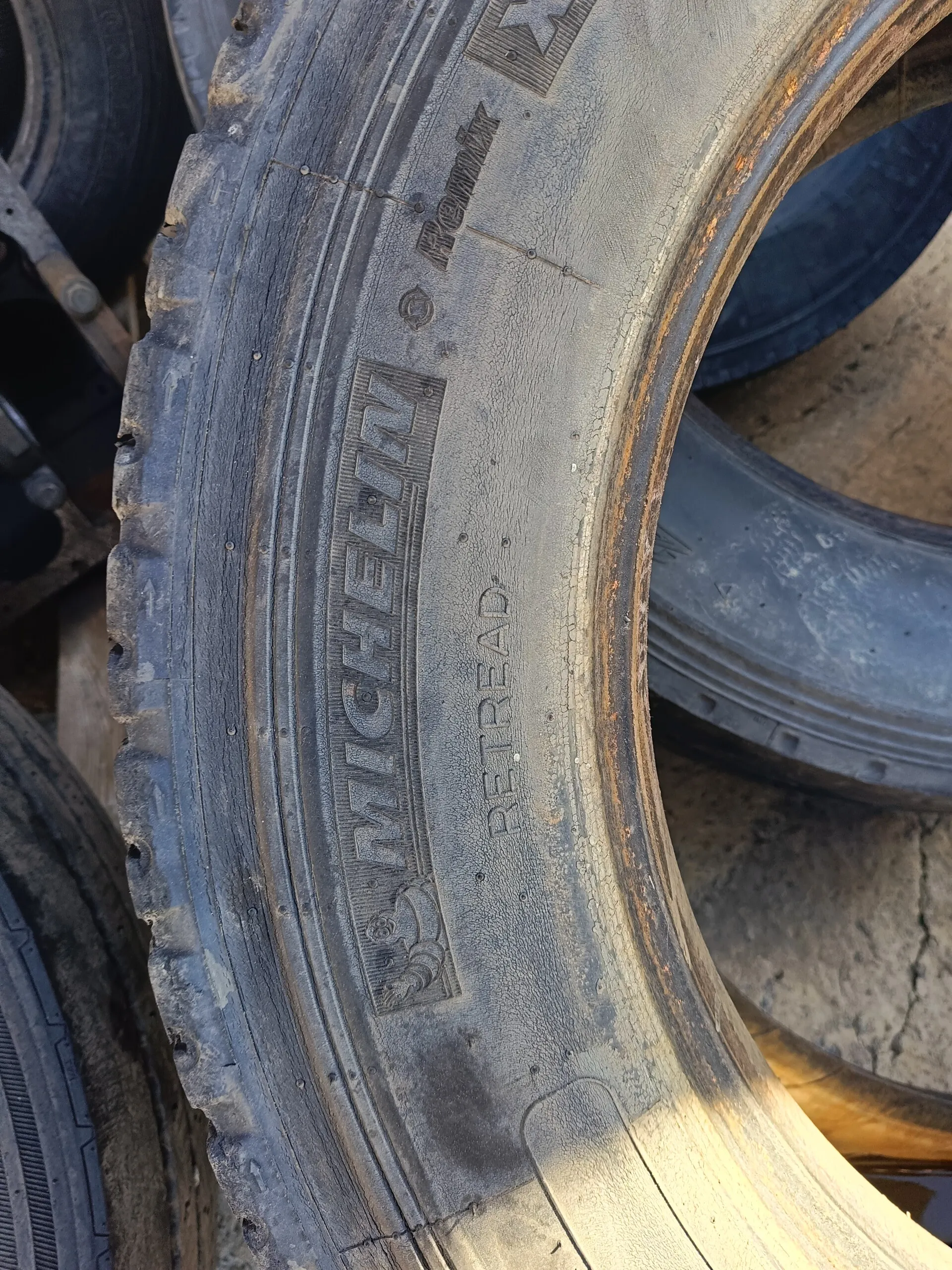резина 295/60R22,5 MATADOR
