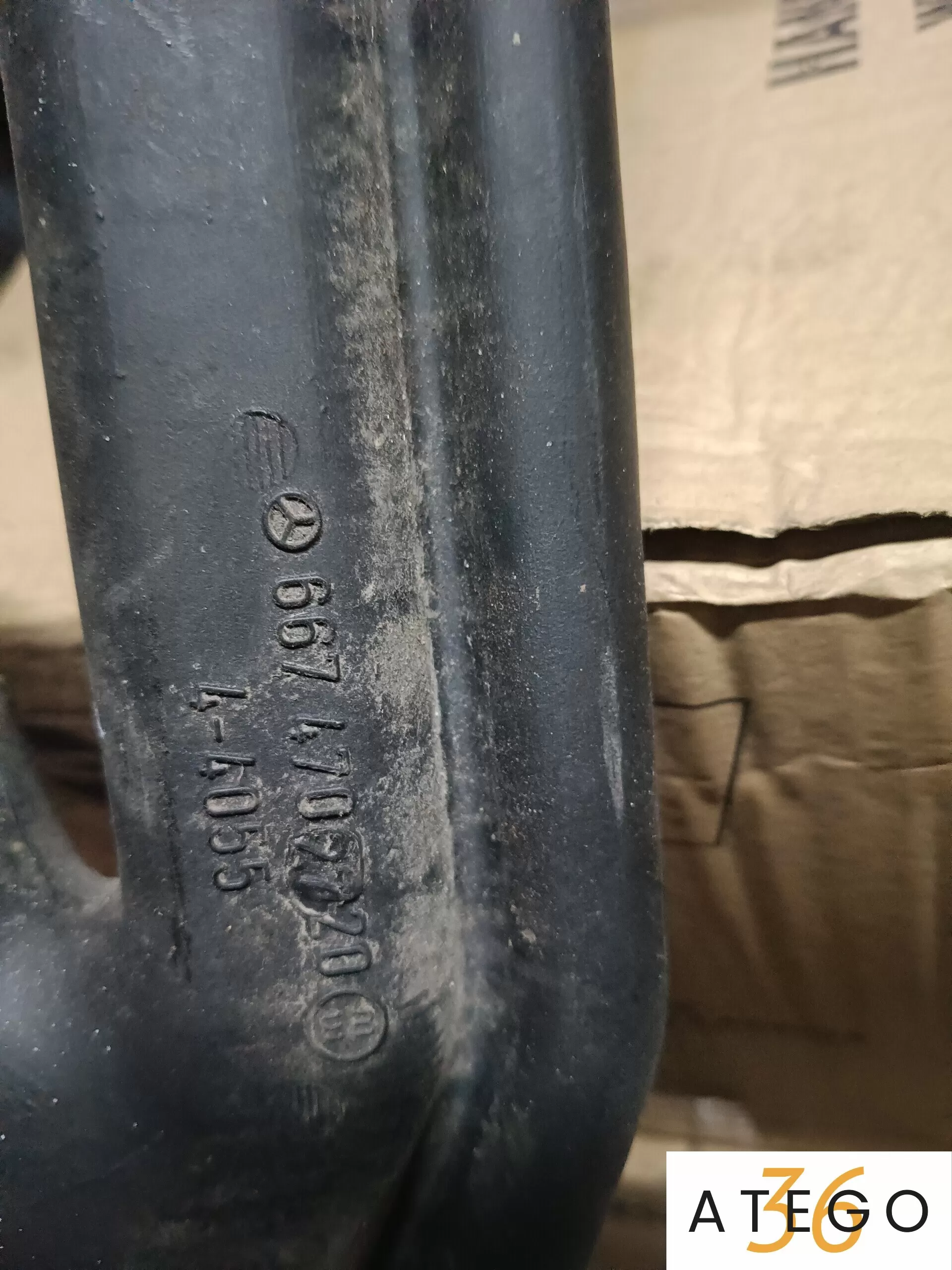 заливная топливная магистраль Мерседес-Бенц Варио