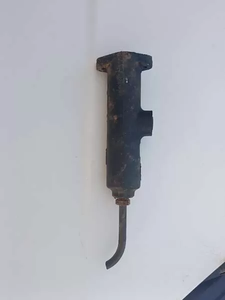 цилиндр сцепления A6682900012