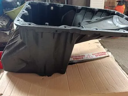 A9040103913 Масляный поддон двигателя OM904LA Мерседес-Бенц Варио